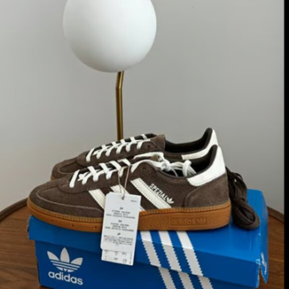 NWT Women's Adidas Handball Spezial Shoes Brown White Men's Gum
